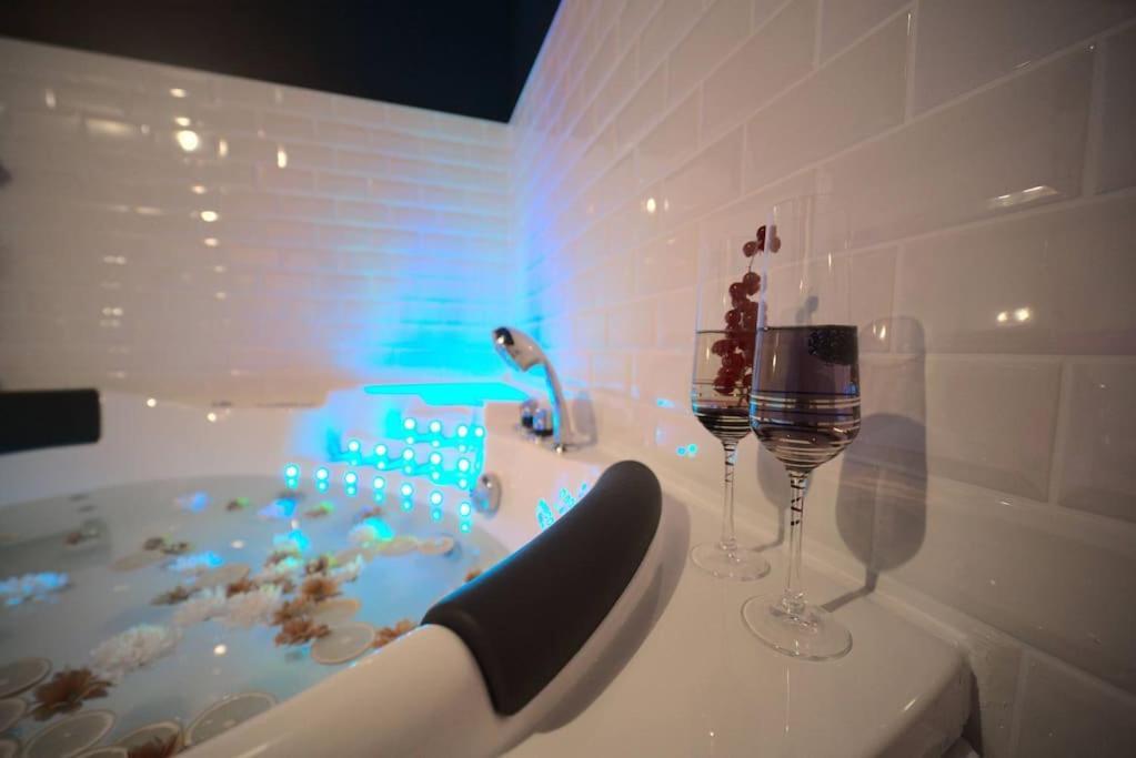 Luxury Room Jacuzzi Centre Ville Haut De Gamme 牟罗兹 外观 照片