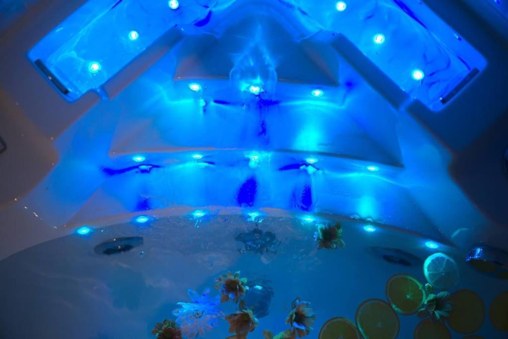 Luxury Room Jacuzzi Centre Ville Haut De Gamme 牟罗兹 外观 照片